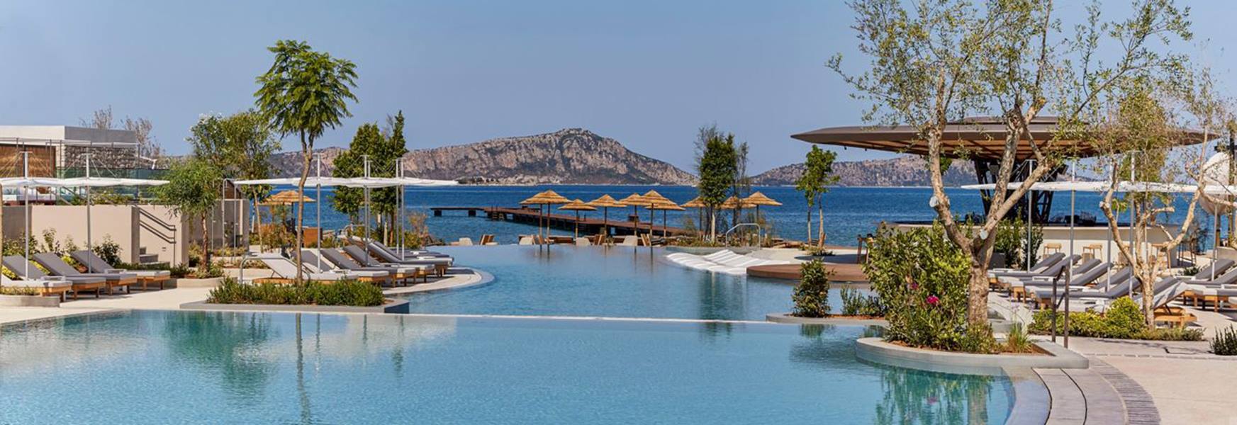 W Costa Navarino